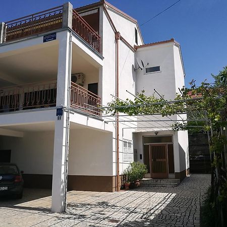 סנג' Apartment Anita מראה חיצוני תמונה